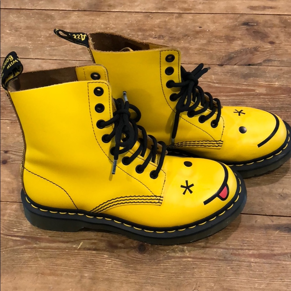Dr. Martens Yellow Hincky smiley face emoji  boots
